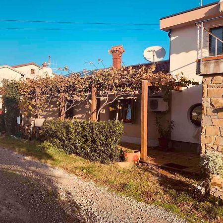Istrska Hisa Centurium Villa Marezige Eksteriør billede